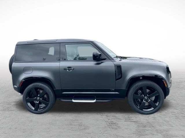 2024 Land Rover Defender L663 - Image 4 of 31