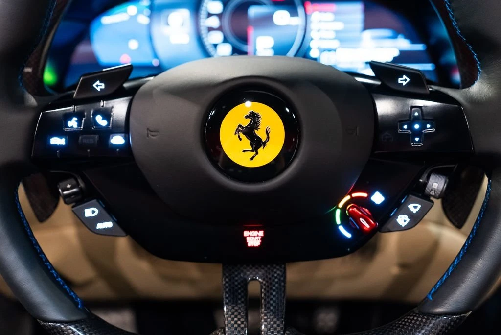 2024 Ferrari Roma Spider - Image 25 of 31