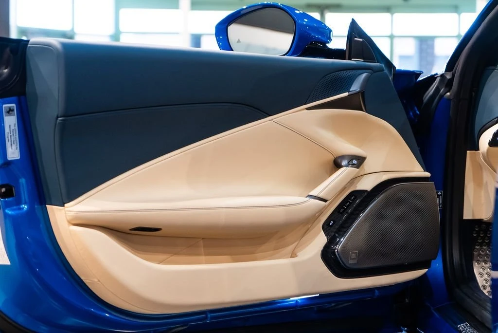 2024 Ferrari Roma Spider - Image 22 of 31