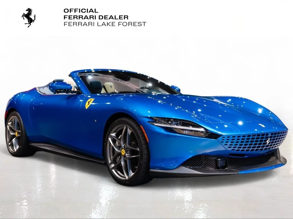 2024 Ferrari Roma Spider - Image 8 of 31