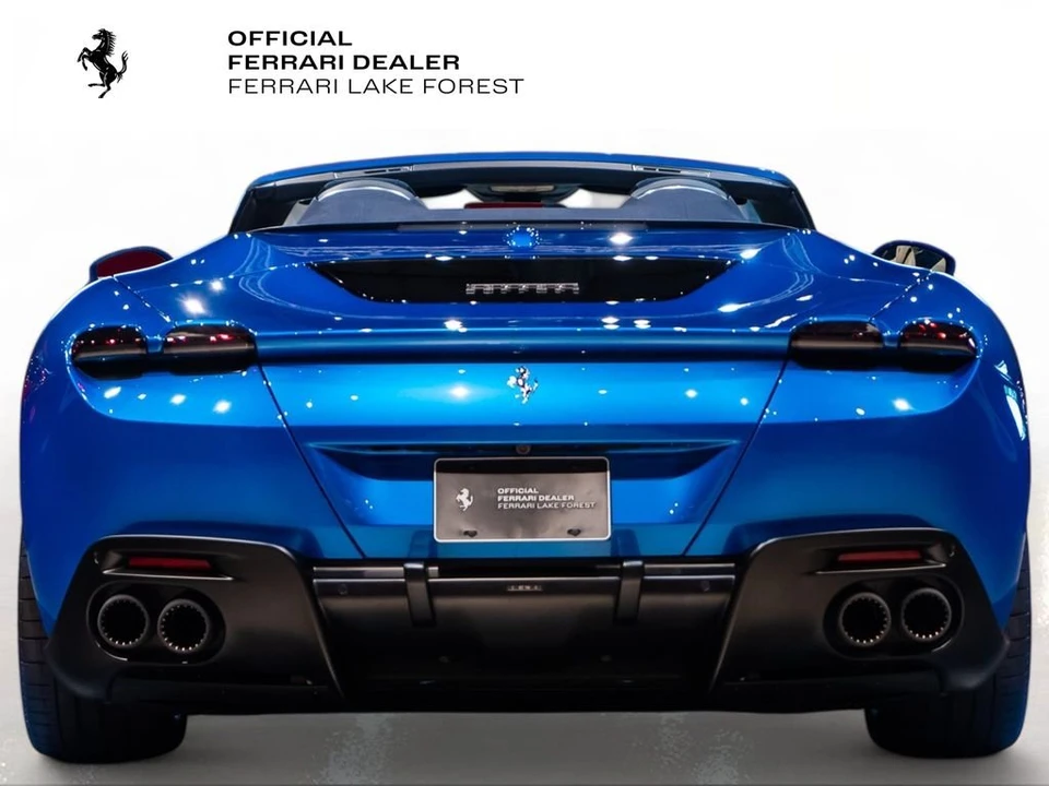 2024 Ferrari Roma Spider - Image 11 of 31
