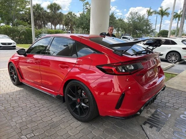 2024 Honda FL5 Civic Type R - Image 7 of 22