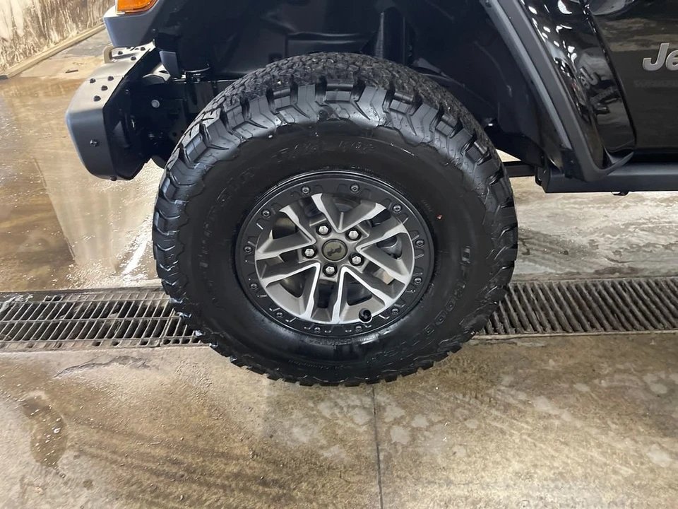 2024 Jeep JL Wrangler Rubicon 392 - Image 11 of 28