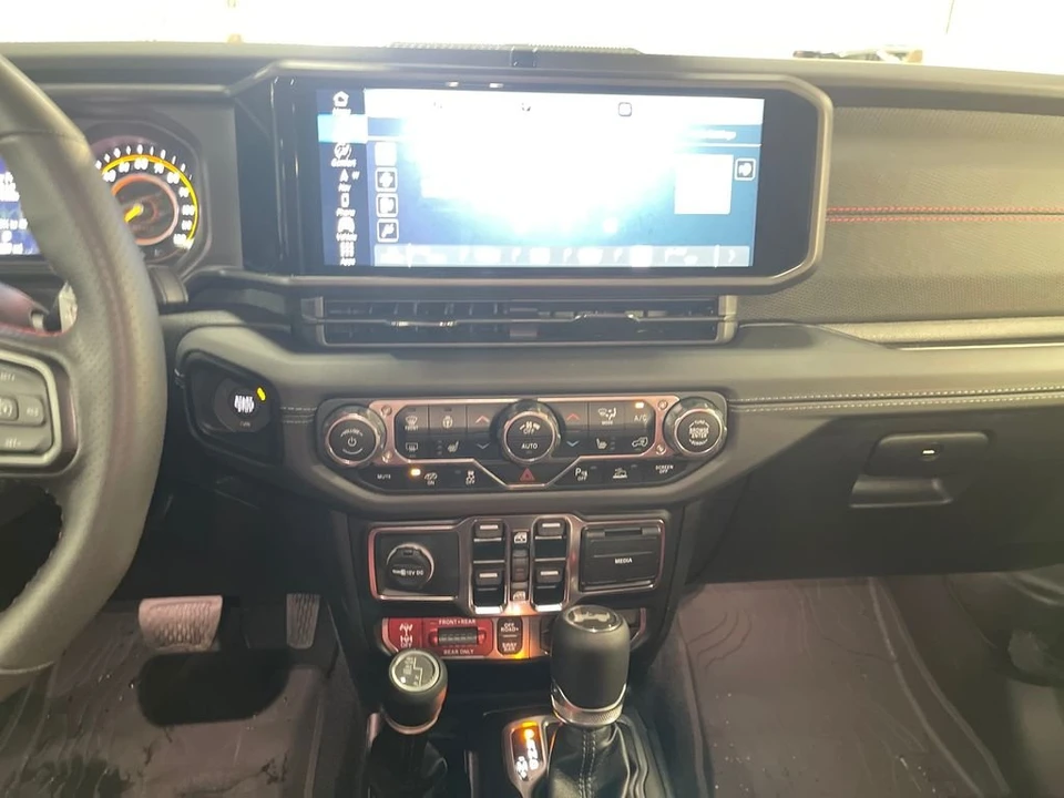 2024 Jeep JL Wrangler Rubicon 392 - Image 19 of 28