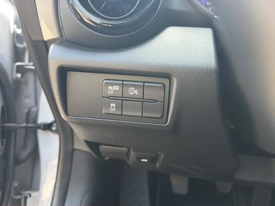 2024 Mazda ND MX-5 Miata - Image 20 of 31