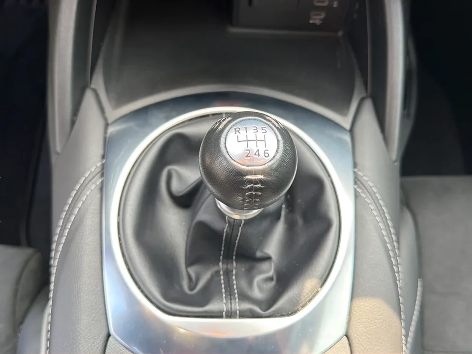 2024 Mazda ND MX-5 Miata - Image 25 of 31