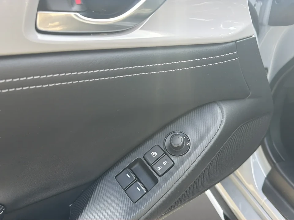 2024 Mazda ND MX-5 Miata - Image 19 of 31