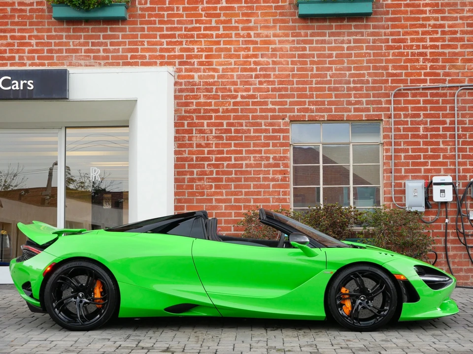 2024 McLaren 750S Spider - Image 3 of 31