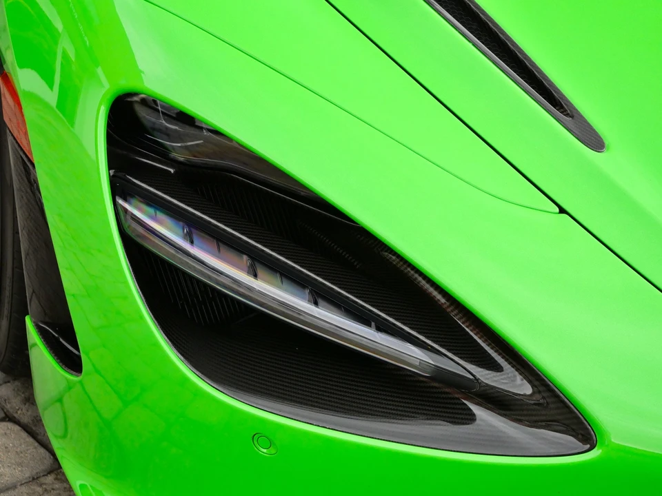 2024 McLaren 750S Spider - Image 6 of 31