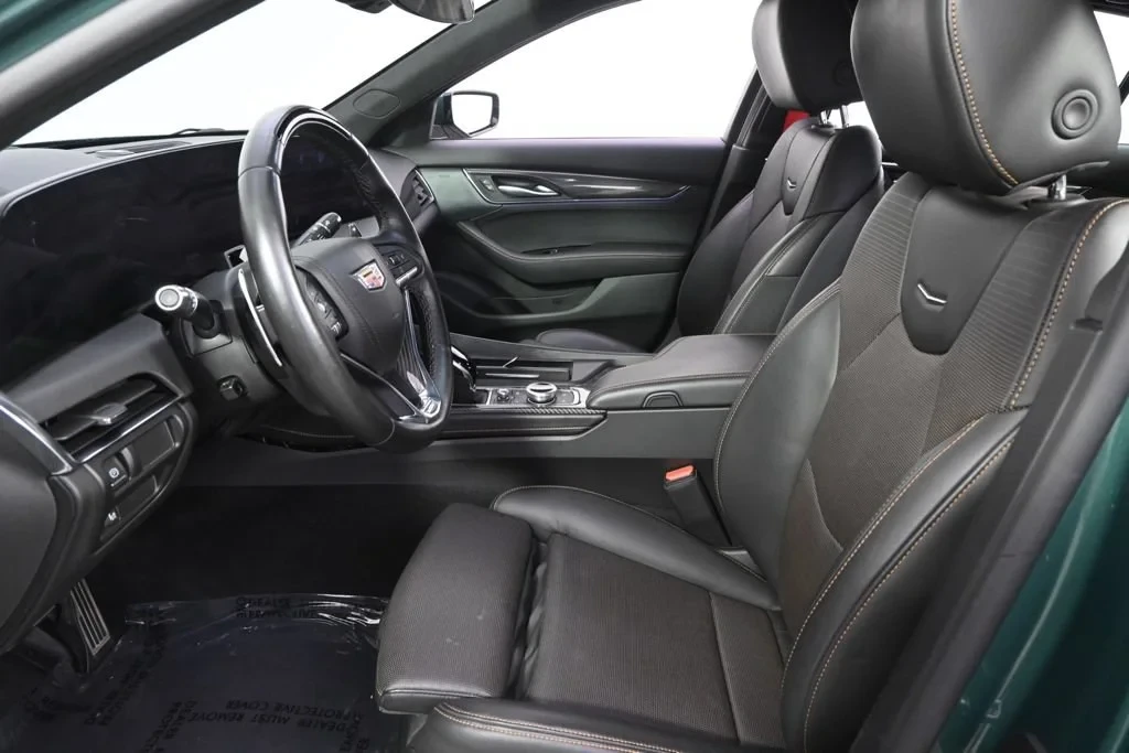 2025 Cadillac CT5-V - Image 13 of 31