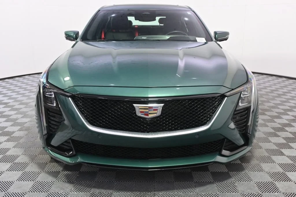 2025 Cadillac CT5-V - Image 10 of 31