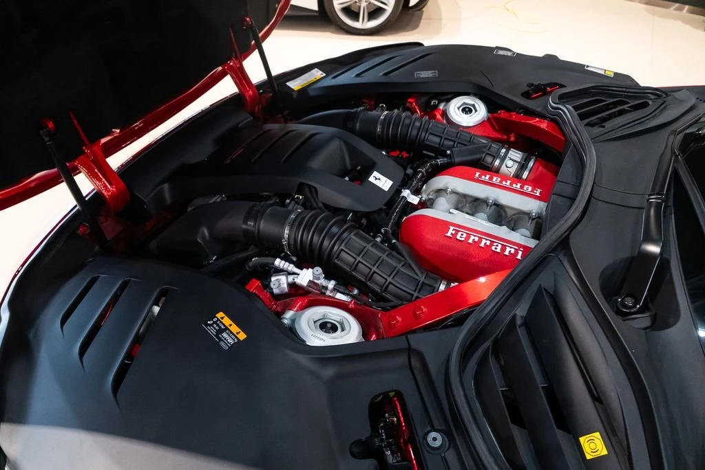 2025 Ferrari Purosangue - Image 17 of 31