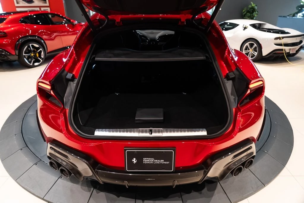 2025 Ferrari Purosangue - Image 24 of 31