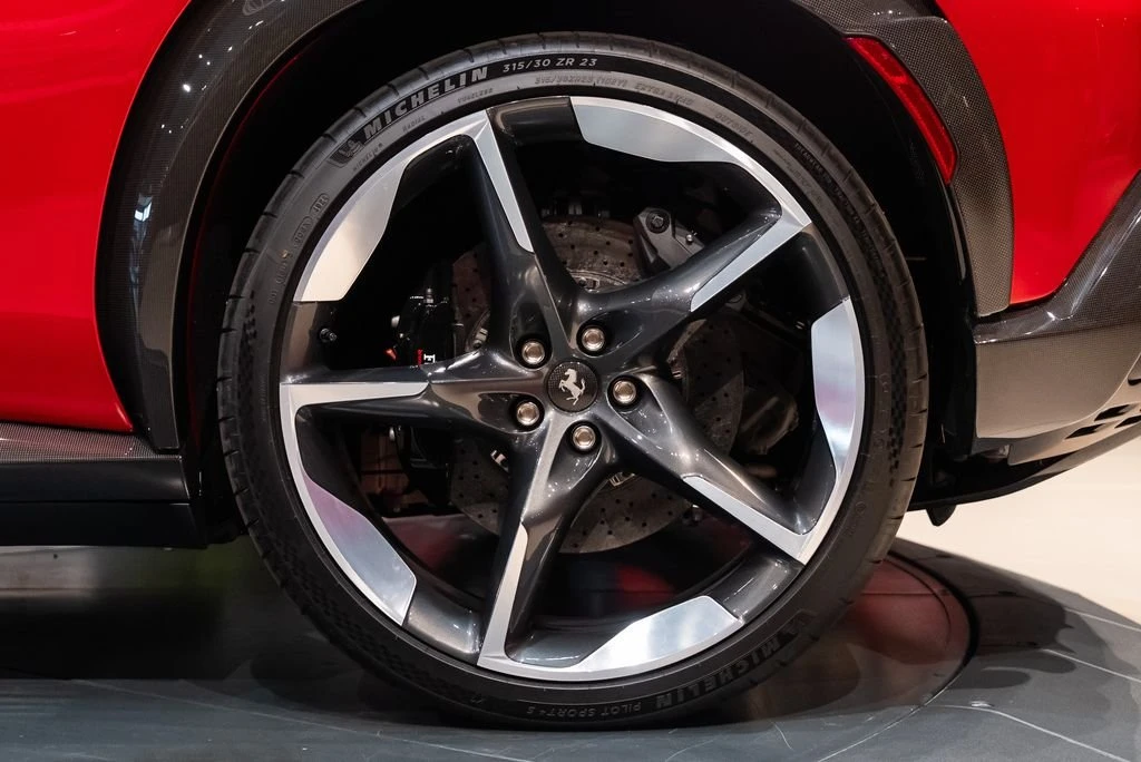 2025 Ferrari Purosangue - Image 14 of 31