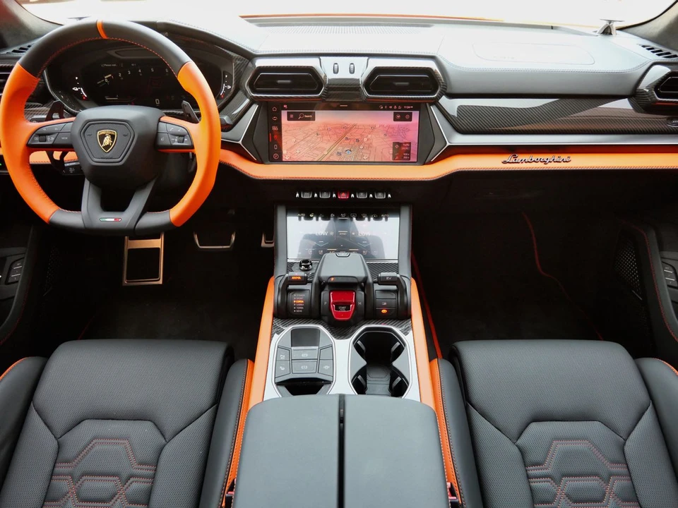 2025 Lamborghini Urus SE - Image 7 of 31