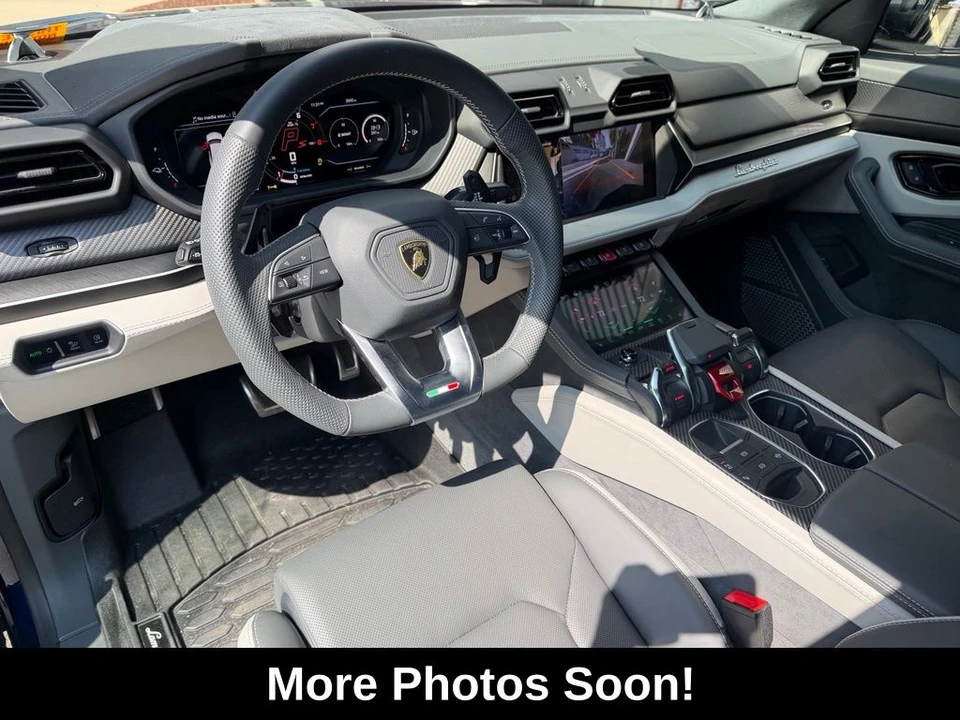 2025 Lamborghini Urus SE - Image 6 of 6