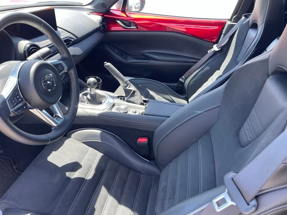 2025 Mazda ND MX-5 Miata - Image 8 of 9