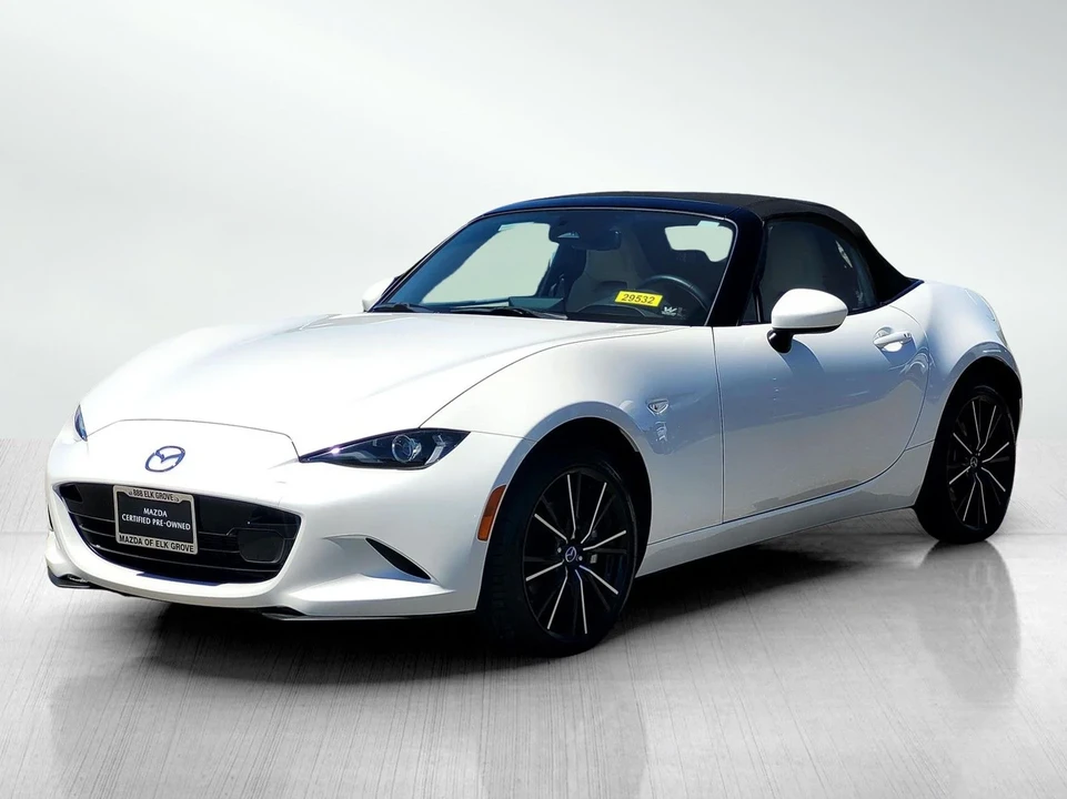 2025 Mazda ND MX-5 Miata - Image 11 of 31