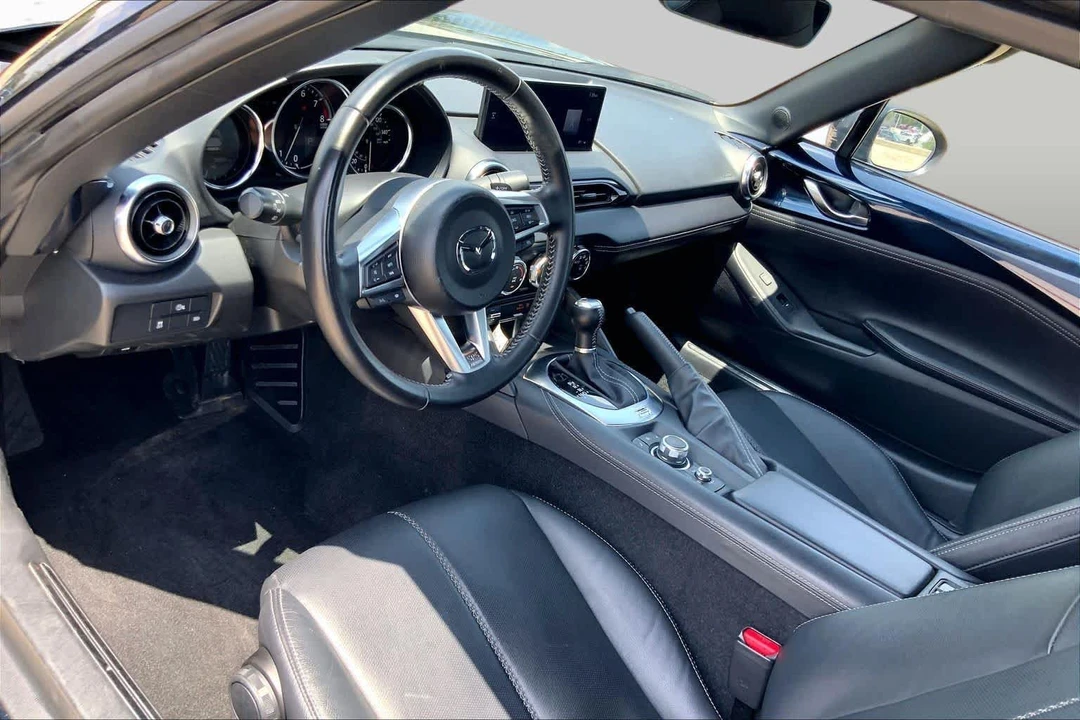 2025 Mazda ND MX-5 Miata - Image 16 of 29