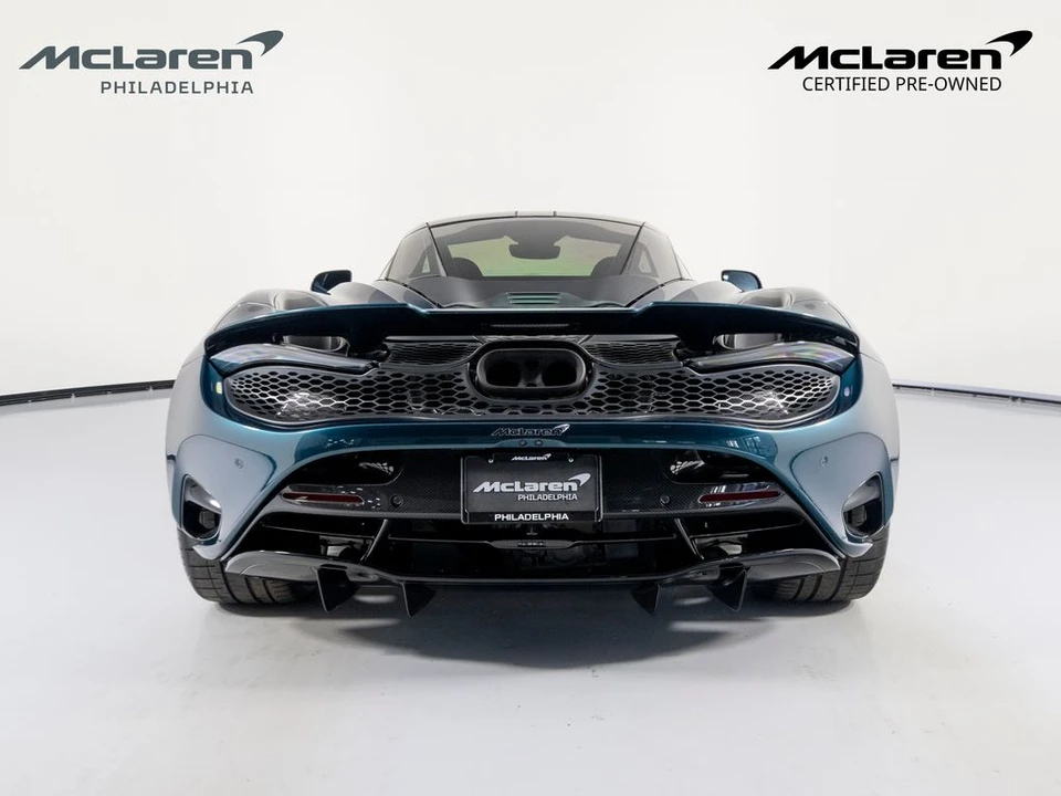 2025 McLaren 750S - Image 4 of 31