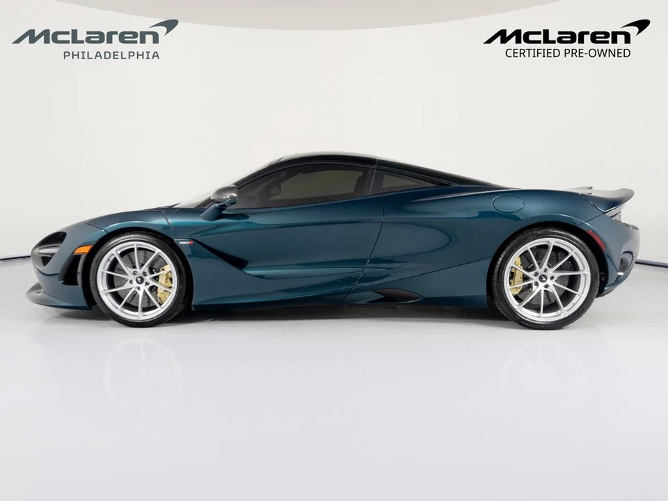 2025 McLaren 750S - Image 2 of 31