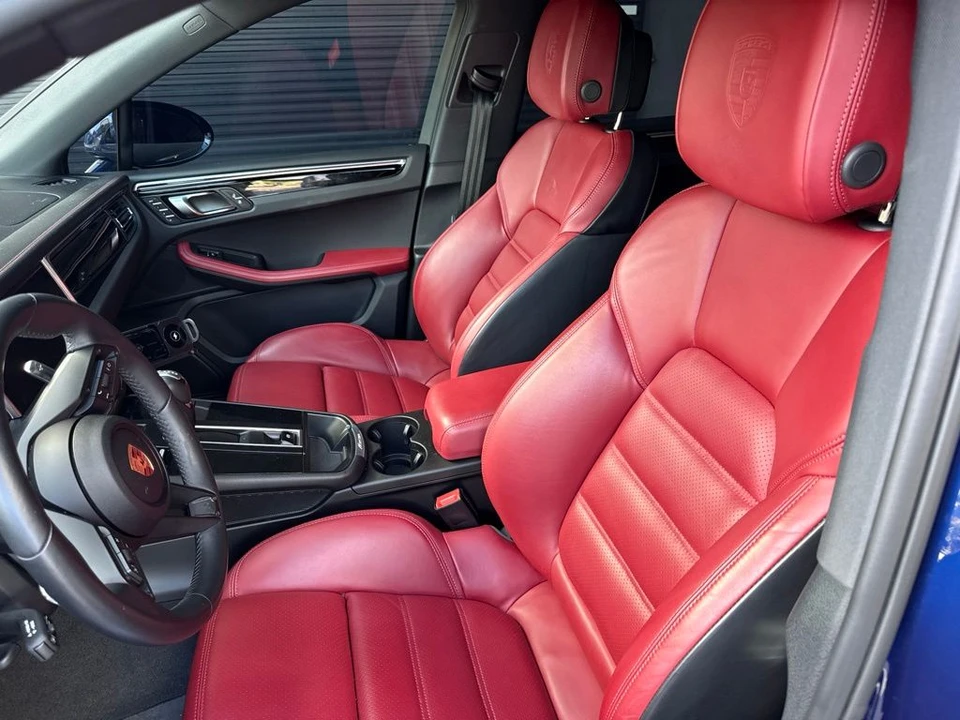 2025 Porsche Macan S - Image 5 of 5
