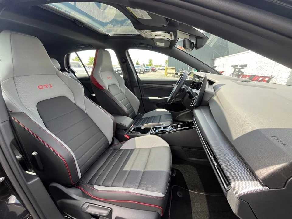 2025 Volkswagen GTI Mk8 - Image 13 of 31