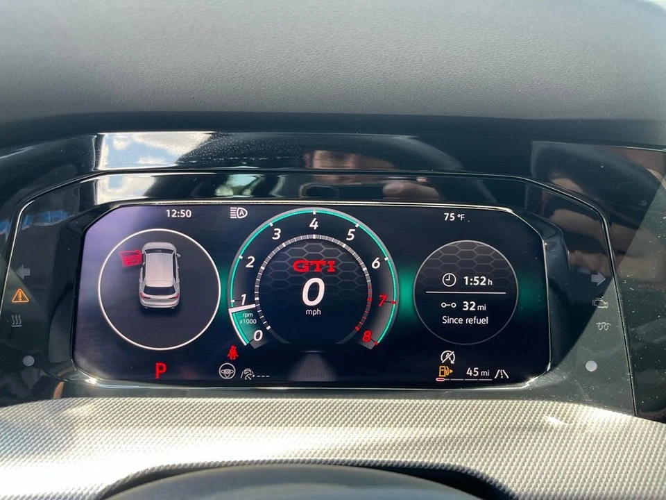 2025 Volkswagen GTI Mk8 - Image 22 of 31