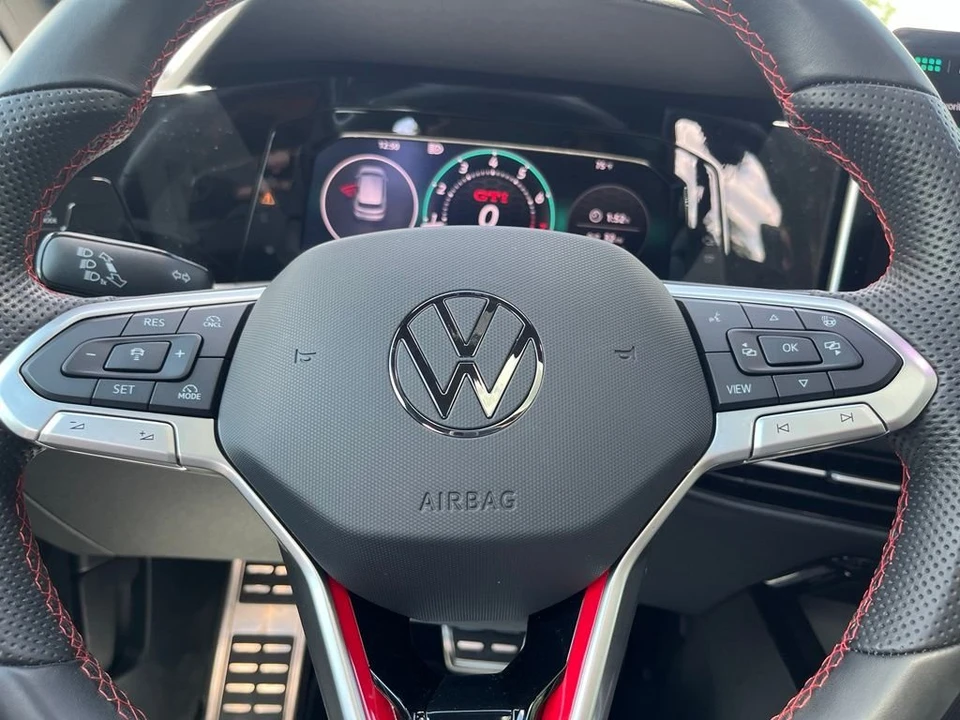 2025 Volkswagen GTI Mk8 - Image 21 of 31