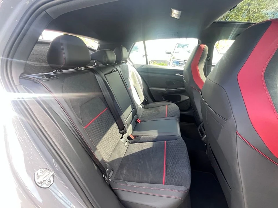 2025 Volkswagen GTI Mk8 - Image 25 of 30