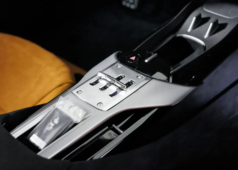 2026 Ferrari 12Cilindri - Image 21 of 31