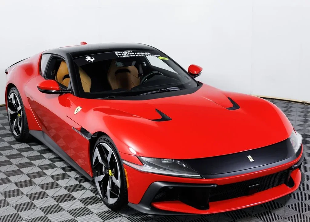 2026 Ferrari 12Cilindri - Image 10 of 31