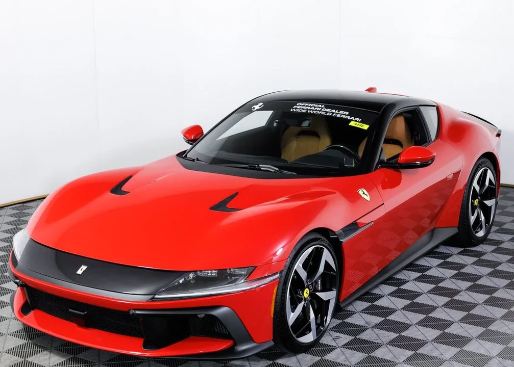 2026 Ferrari 12Cilindri - Image 11 of 31