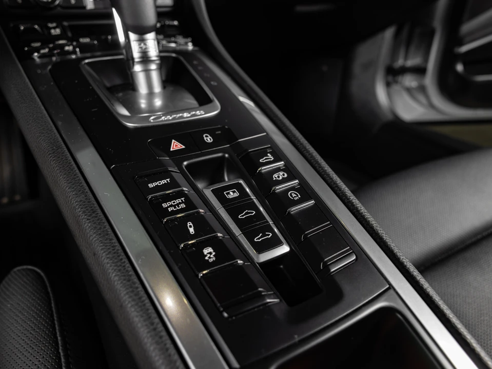 2015 Porsche 991 Carrera 4S - Image 29 of 31