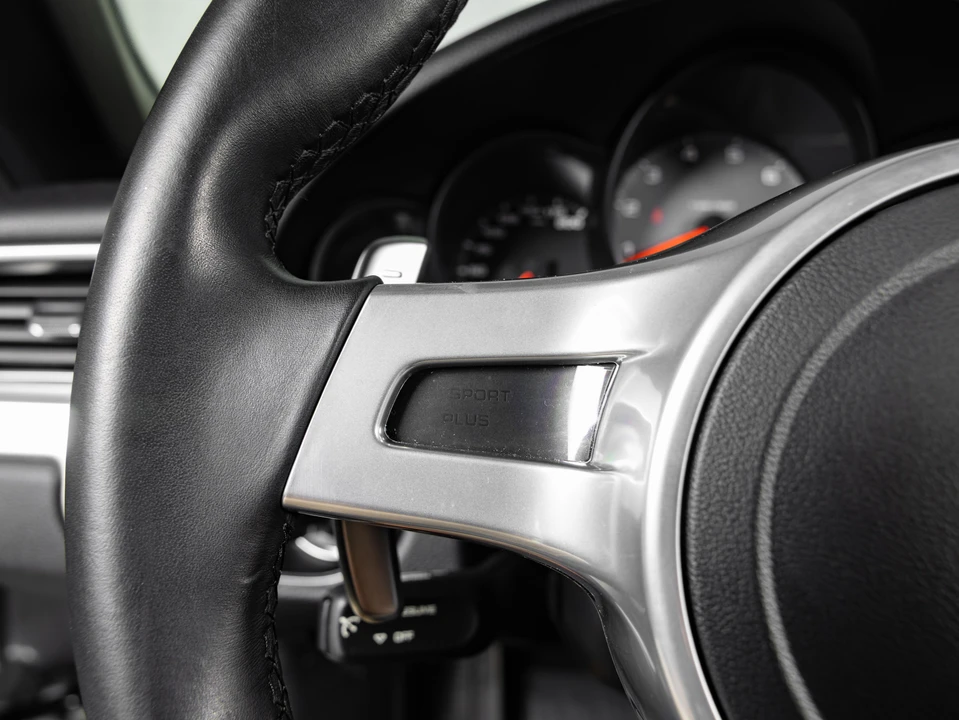 2015 Porsche 991 Carrera 4S - Image 23 of 31