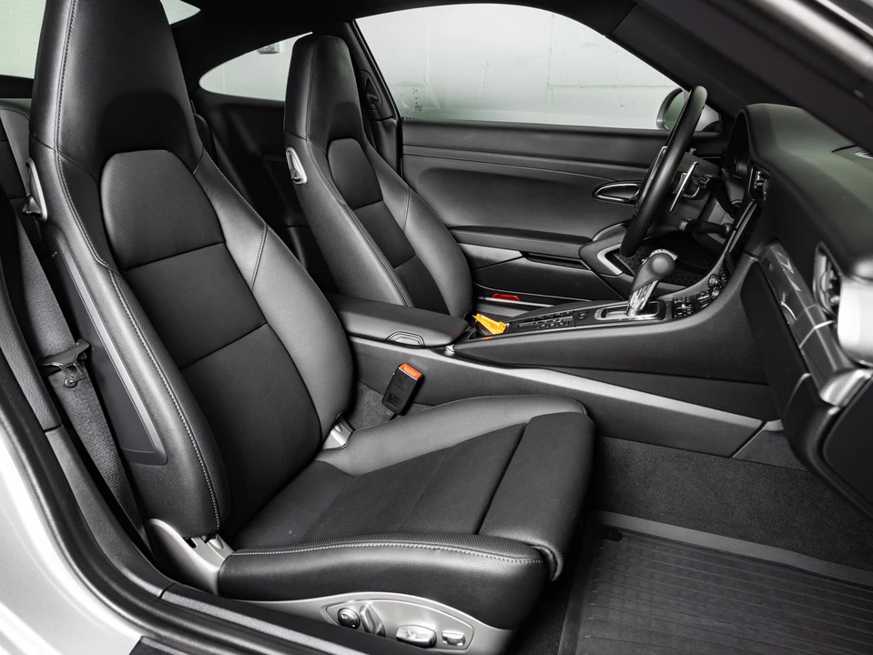 2015 Porsche 991 Carrera 4S - Image 15 of 31