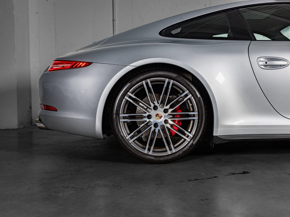2015 Porsche 991 Carrera 4S - Image 11 of 31