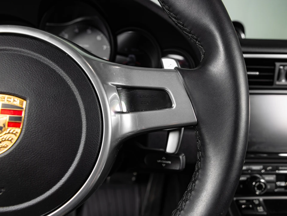 2015 Porsche 991 Carrera 4S - Image 24 of 31