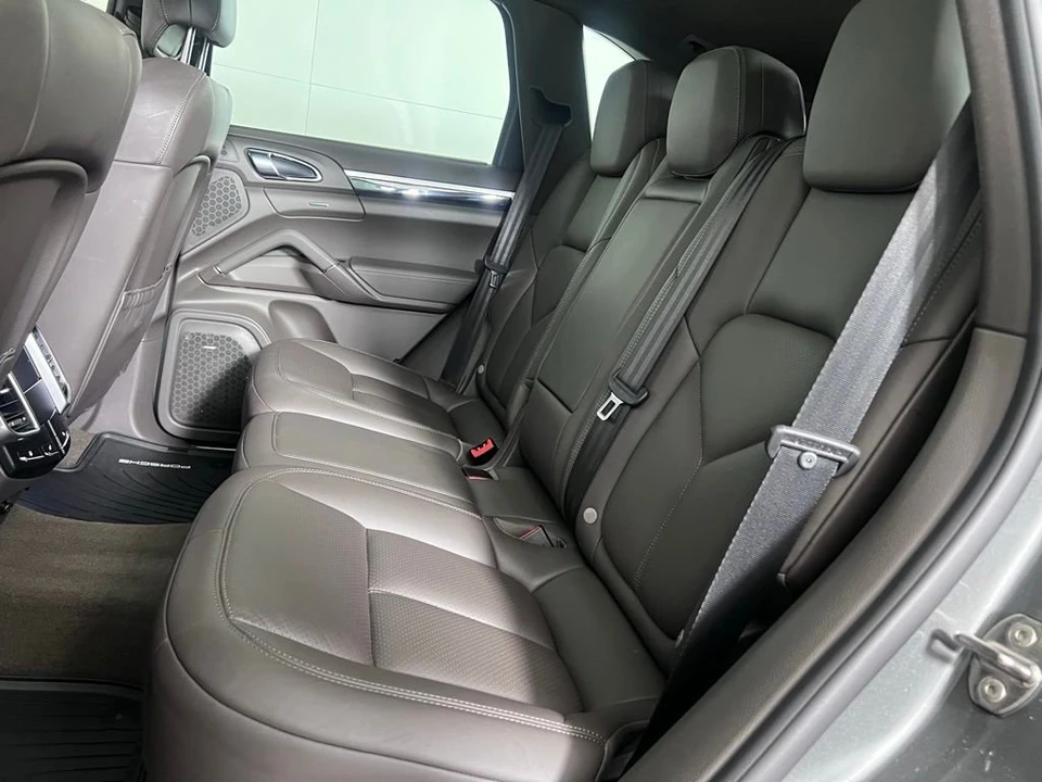 2015 Porsche 958 Cayenne S - Image 23 of 31