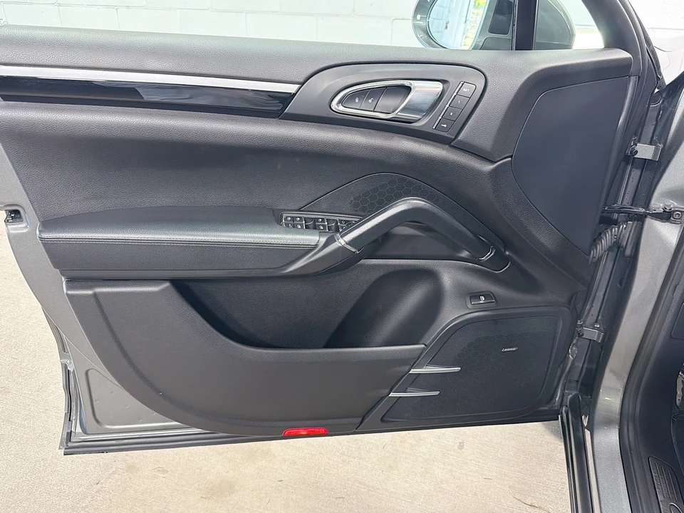2016 Porsche 958 Cayenne - Image 21 of 31