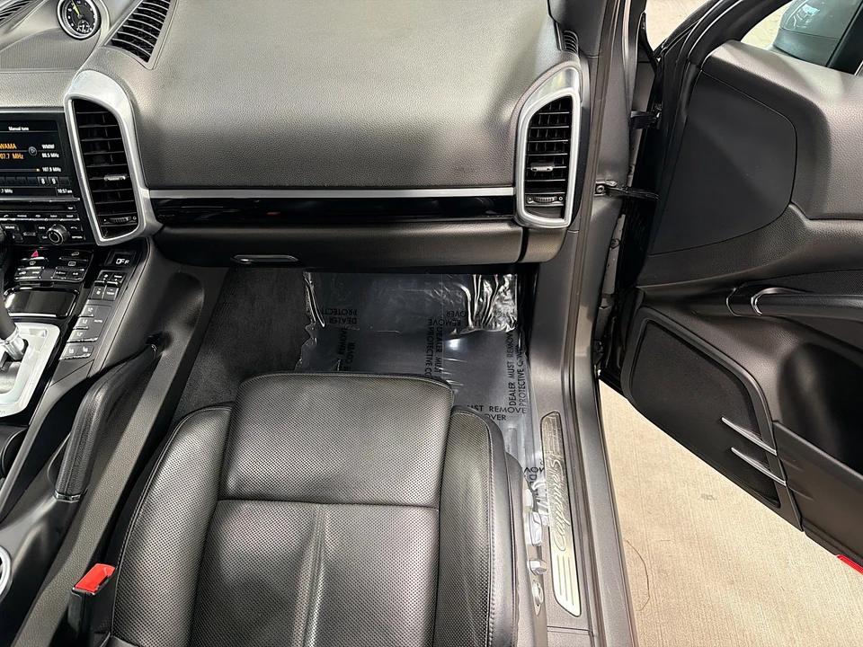 2016 Porsche 958 Cayenne - Image 18 of 31