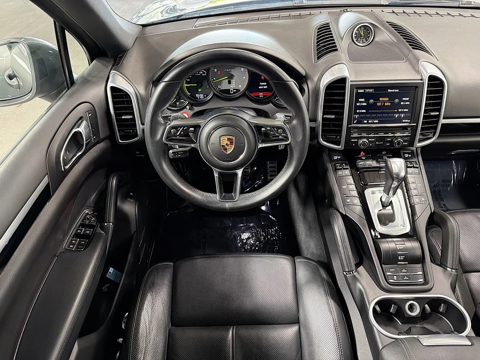 2016 Porsche 958 Cayenne - Image 17 of 31