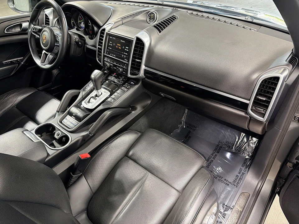 2016 Porsche 958 Cayenne - Image 15 of 31