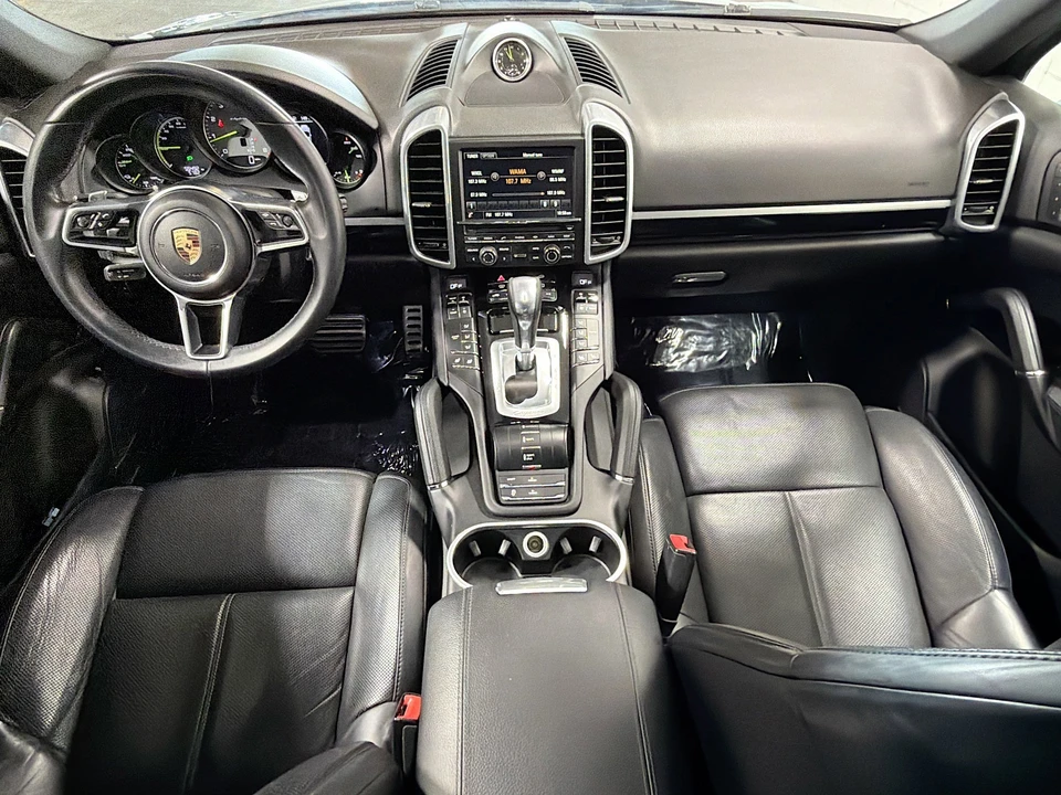 2016 Porsche 958 Cayenne - Image 16 of 31