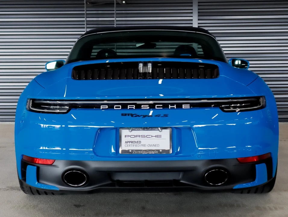 2022 Porsche 992 Carrera 4S - Image 9 of 31
