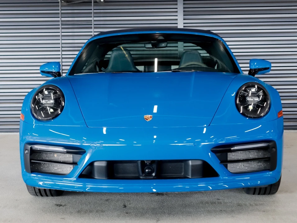 2022 Porsche 992 Carrera 4S - Image 8 of 31