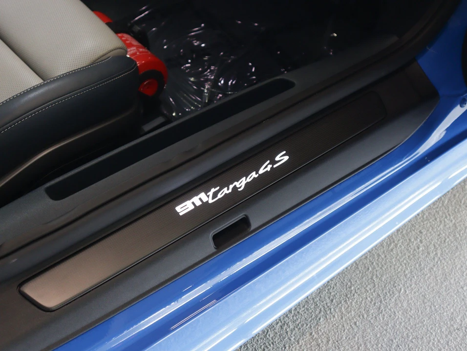 2022 Porsche 992 Carrera 4S - Image 29 of 31