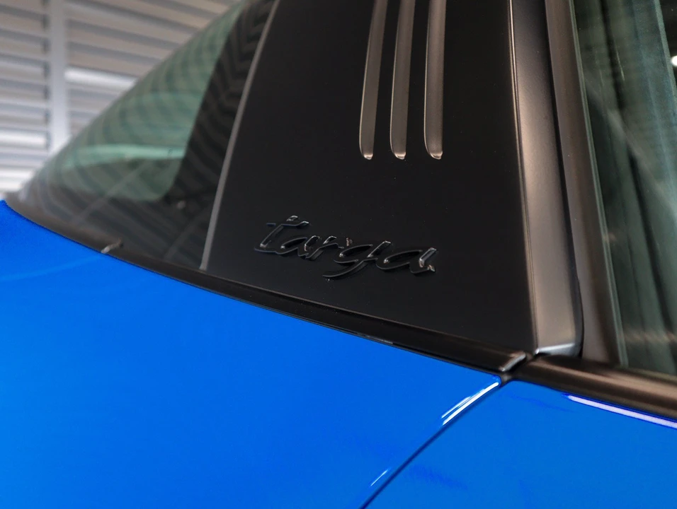 2022 Porsche 992 Carrera 4S - Image 30 of 31