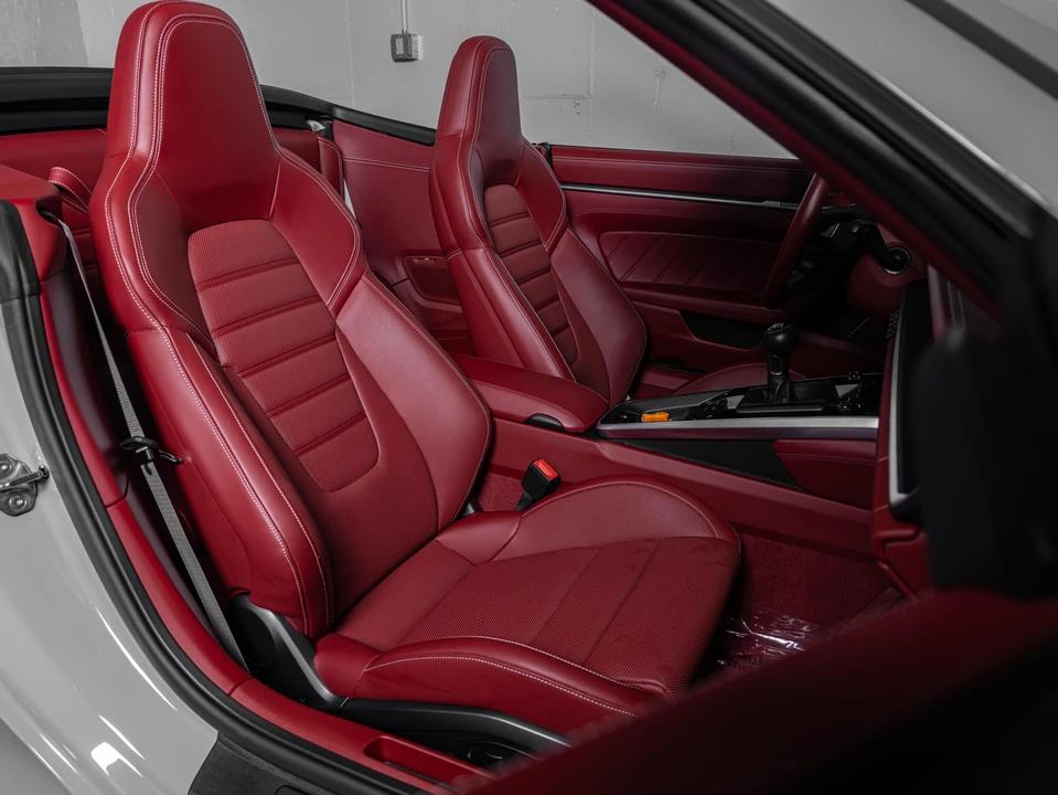 2022 Porsche 992 Carrera 4S - Image 19 of 31