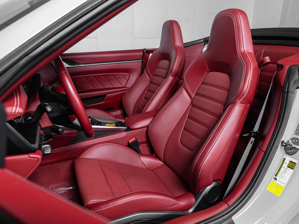 2022 Porsche 992 Carrera 4S - Image 6 of 31